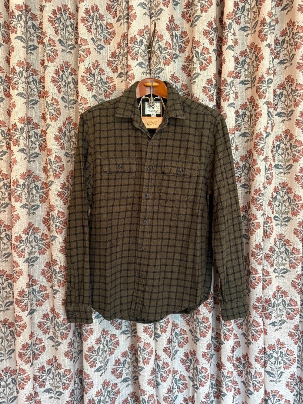 Men's American Eagle Outfitters Flannel Button Down Shirt Medium